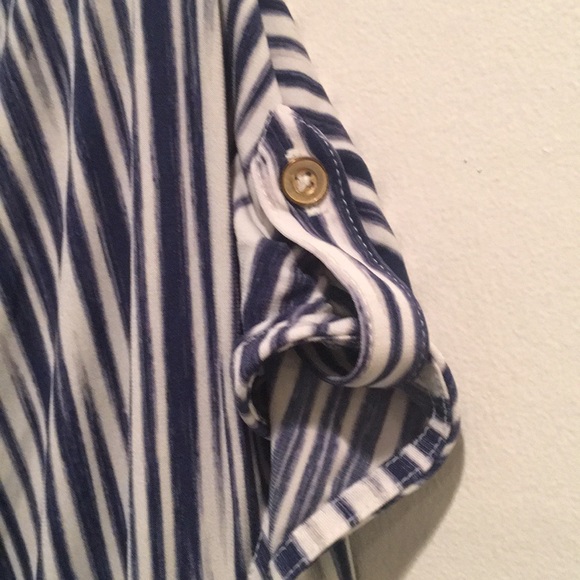 Liz Claiborne- Blue and White Striped Blouse - Picture 4 of 6